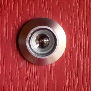 Instalação de olho mágico